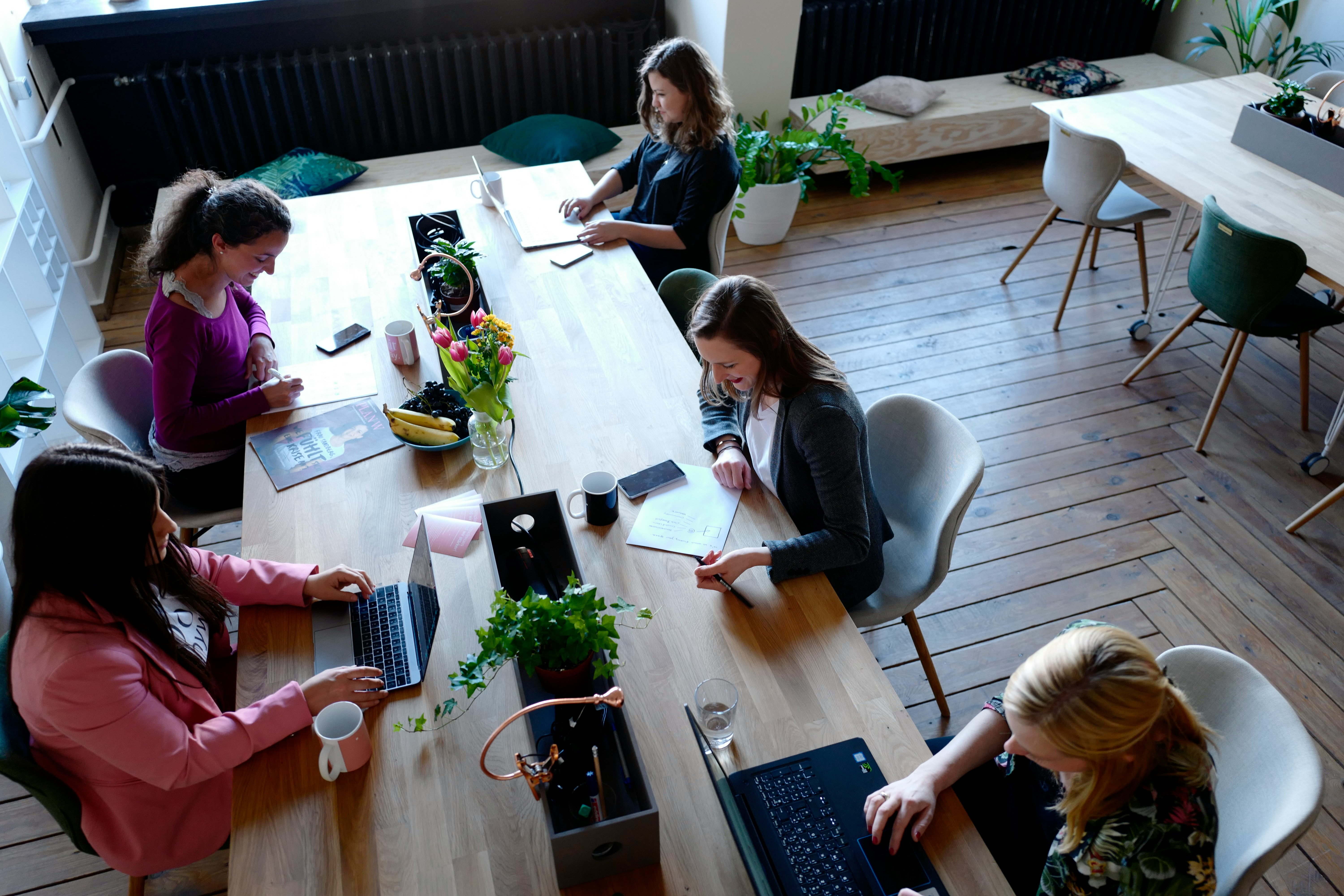 Employee Wellbeing: как компаниите да подкрепят служителите в новата реалност